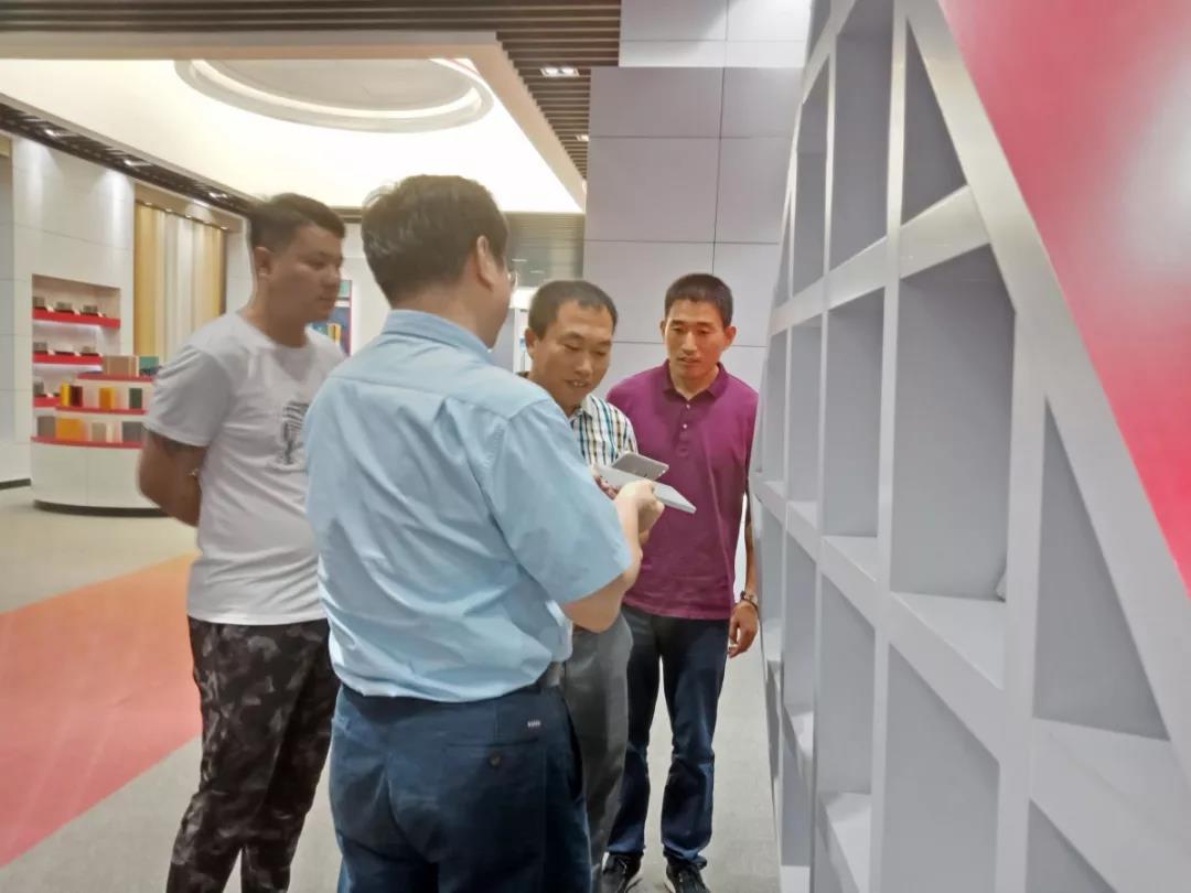 鋁加網(wǎng)廣亞鋁業(yè)丨中涂學(xué)(北京)涂裝工業(yè)信息技術(shù)中心一行蒞臨我司參觀交流.jpg